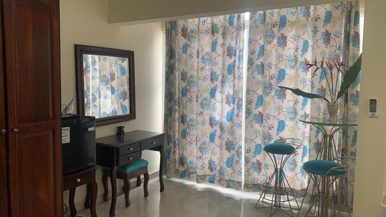 Hotel Luis V Santo Domingo Buitenkant foto