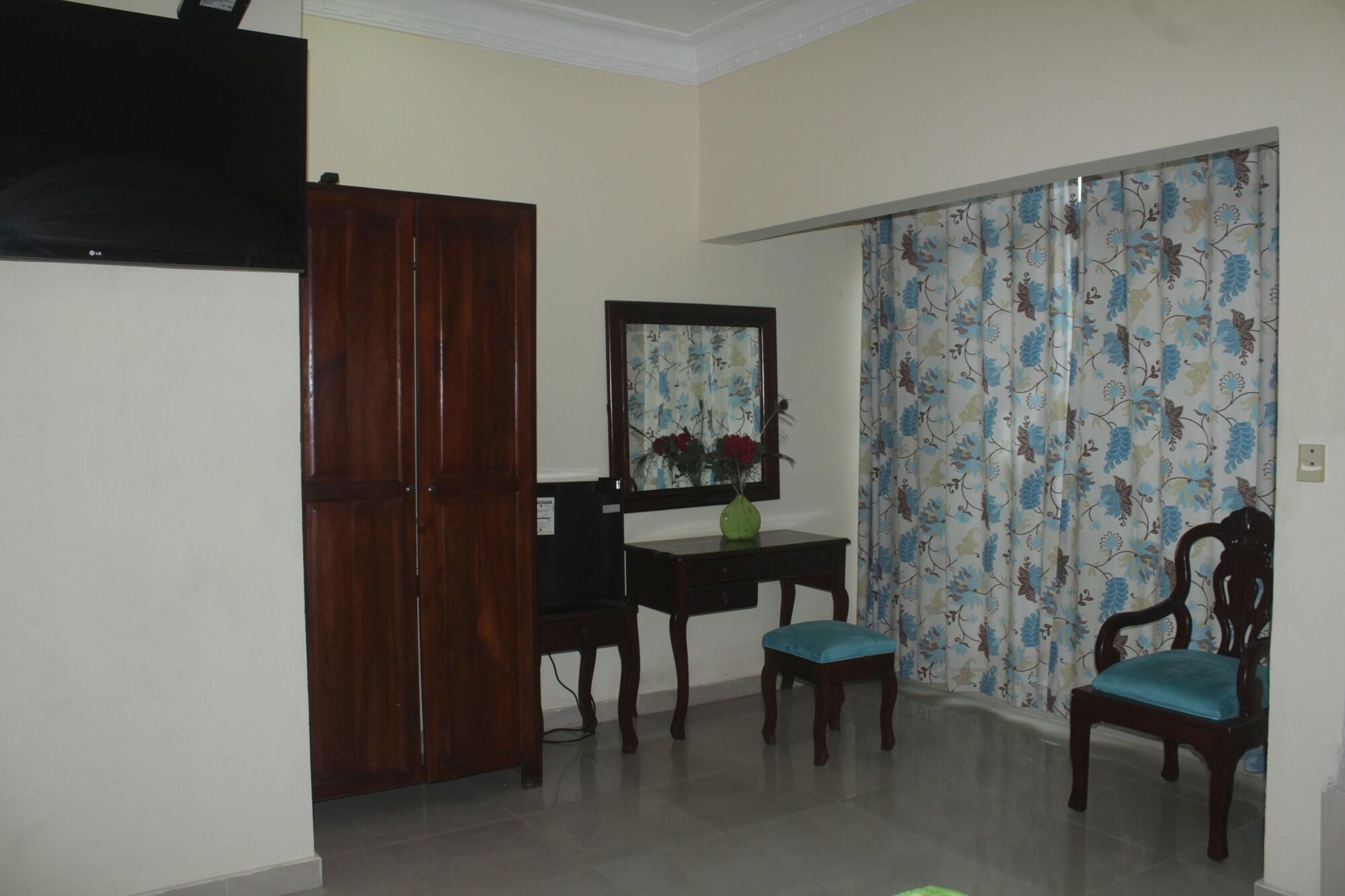 Hotel Luis V Santo Domingo Buitenkant foto