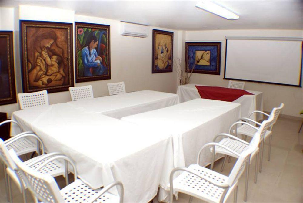 Hotel Luis V Santo Domingo Buitenkant foto