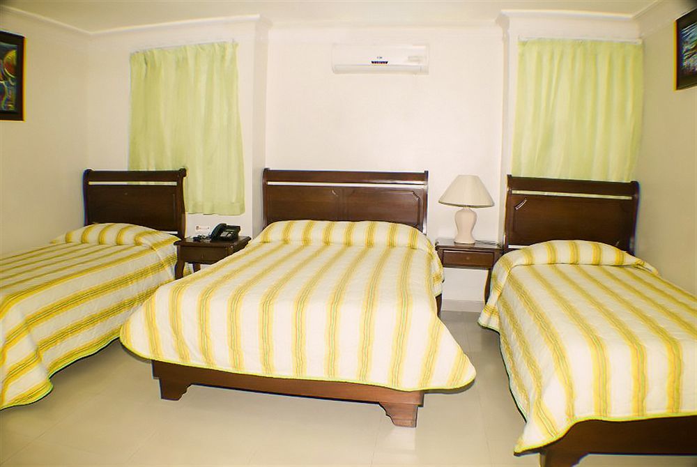 Hotel Luis V Santo Domingo Buitenkant foto