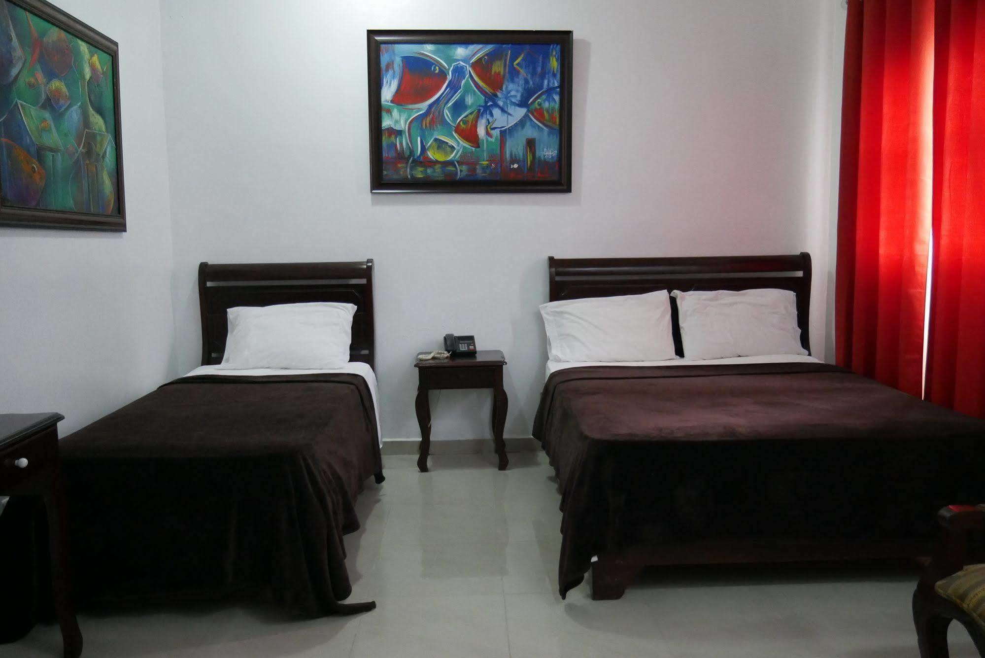 Hotel Luis V Santo Domingo Buitenkant foto
