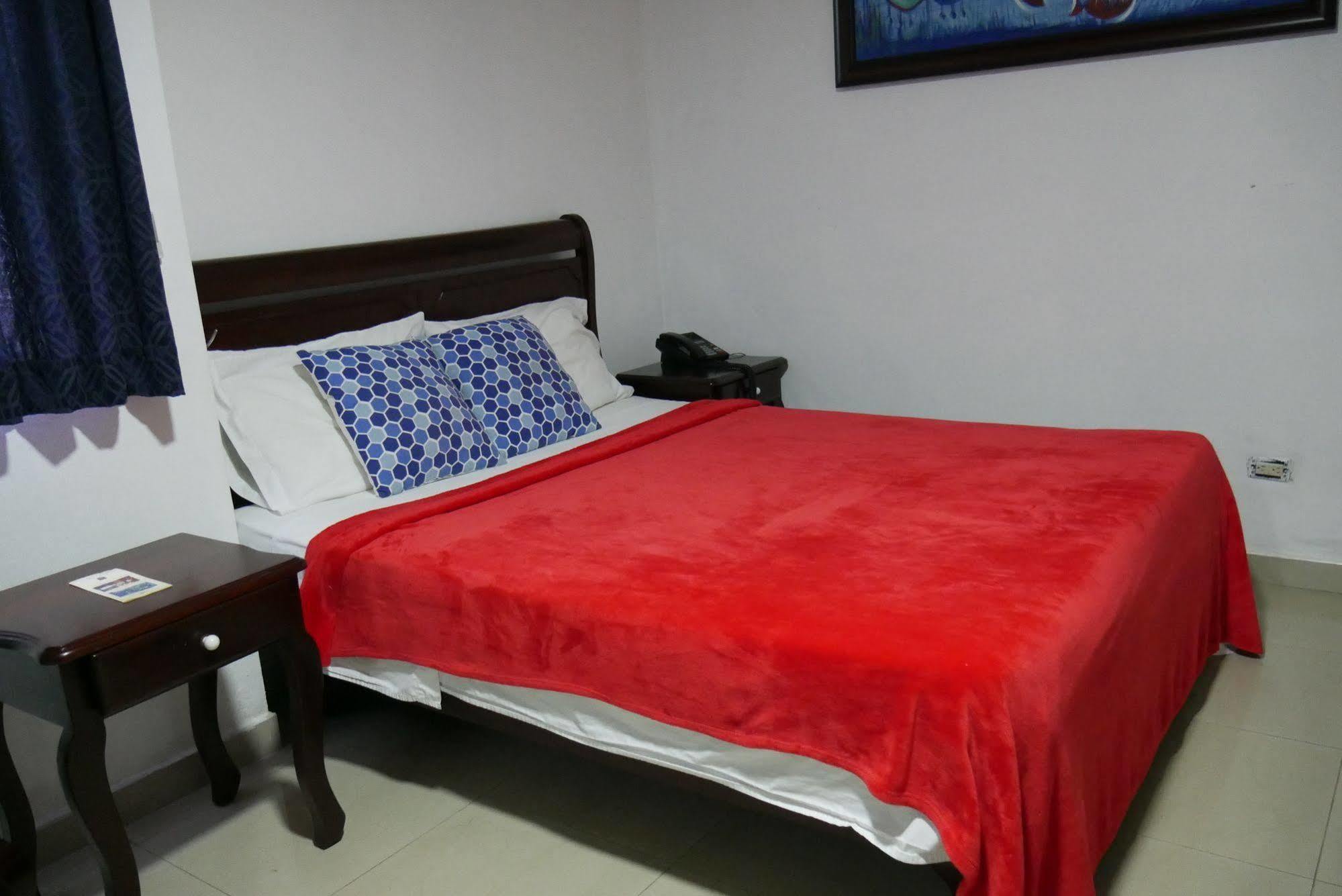 Hotel Luis V Santo Domingo Buitenkant foto