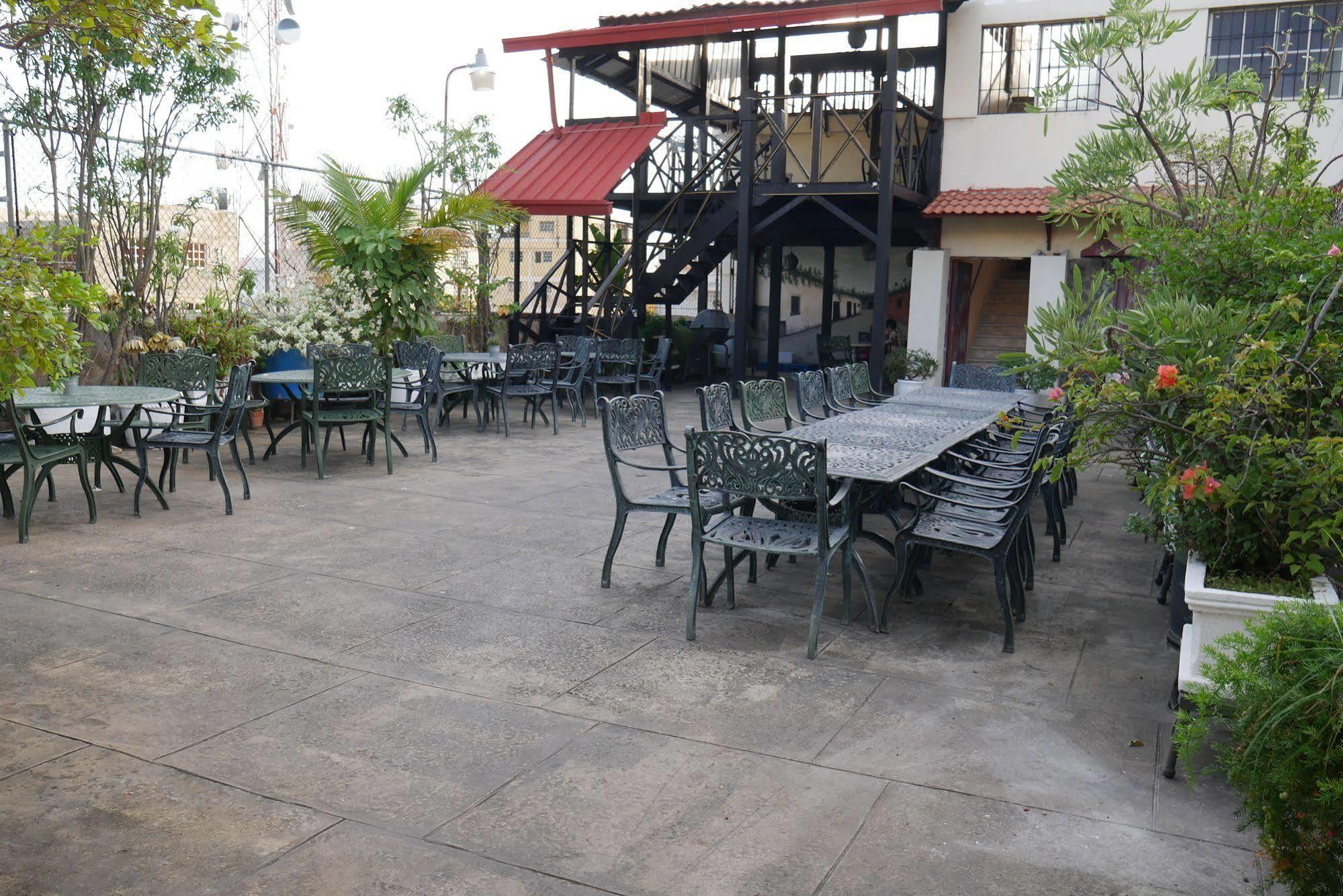 Hotel Luis V Santo Domingo Buitenkant foto